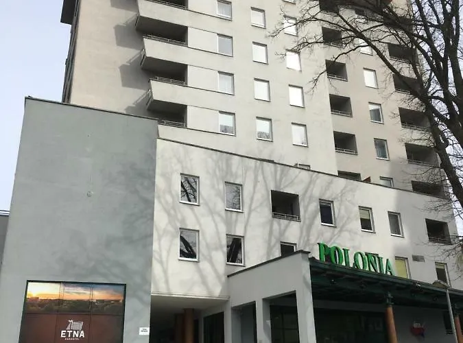 شقة 617 W Polonia